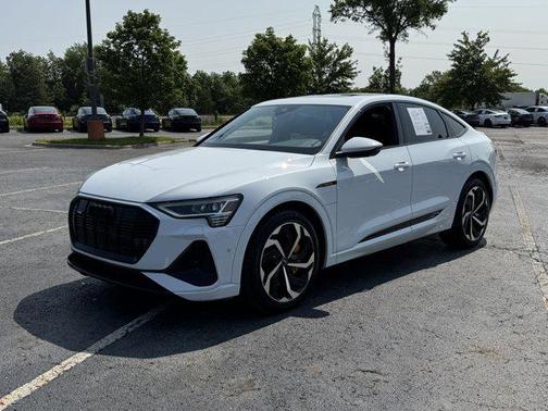 2022 Audi e-tron Sportback S line Premium Plus