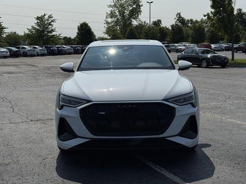 2022 Audi e-tron Sportback S line Premium Plus