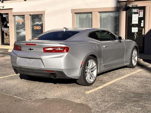 Silver Ice Metallic 2017 Chevrolet Camaro 2LT
