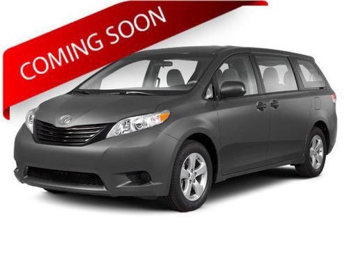 Salsa Red Pearl 2012 Toyota Sienna XLE