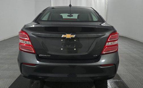 2020 Chevrolet Sonic FWD Sedan LT