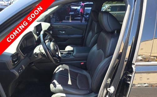 Crystal Black Pearl 2025 Honda Pilot Black Edition