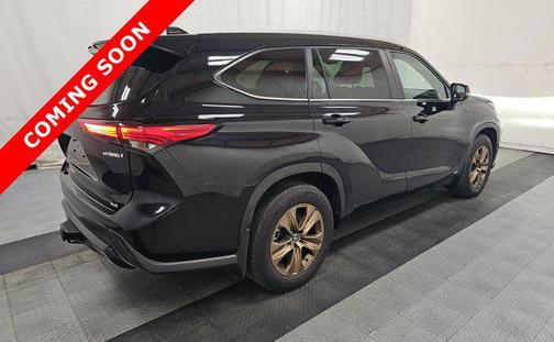 2023 Toyota Highlander Hybrid XLE