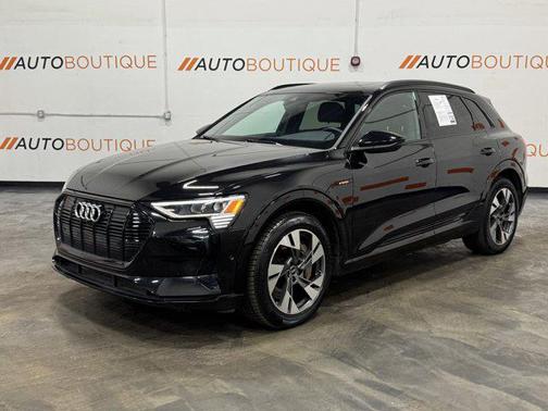 2022 Audi e-tron Premium