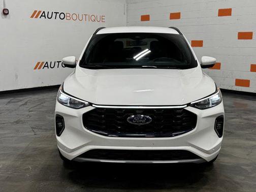 2023 Ford Escape ST-Line Elite