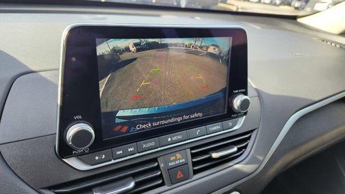 2022 Nissan Altima 2.5 SV