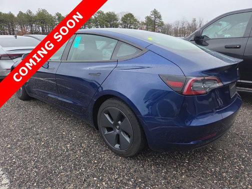 Deep Blue Metallic 2022 Tesla Model 3 Standard Range