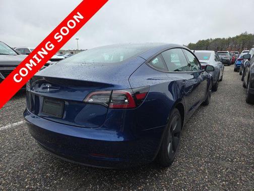 Deep Blue Metallic 2022 Tesla Model 3 Standard Range