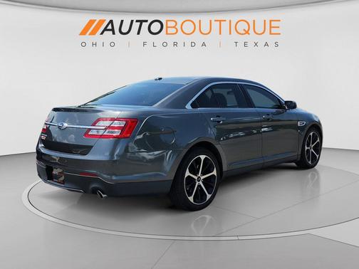 Gray 2016 Ford Taurus SEL