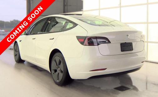 Pearl White Multi-Coat 2023 Tesla Model 3 Standard Range
