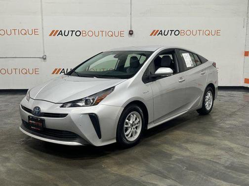 2022 Toyota Prius LE