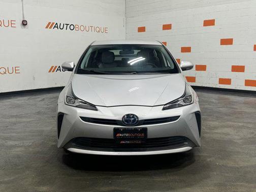 2022 Toyota Prius LE