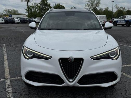 2018 Alfa Romeo Stelvio Base