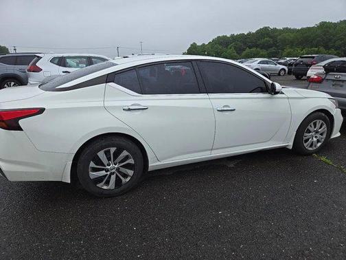 2020 Nissan Altima S FWD