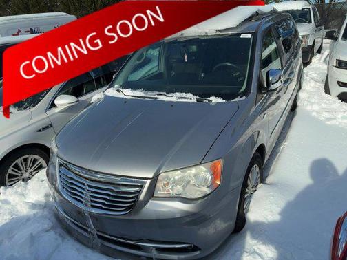 2014 Chrysler Town & Country Touring-L