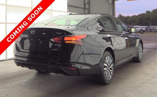 Super Black 2024 Nissan Altima 2.5 SV