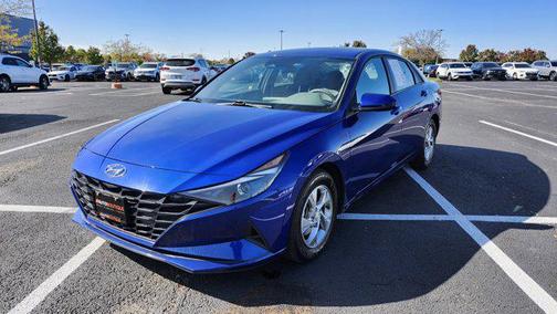 2021 Hyundai ELANTRA SE