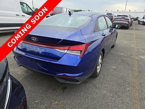 2021 Hyundai ELANTRA SE