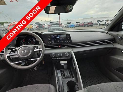2021 Hyundai ELANTRA SE