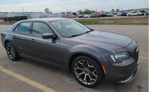2016 Chrysler 300 S