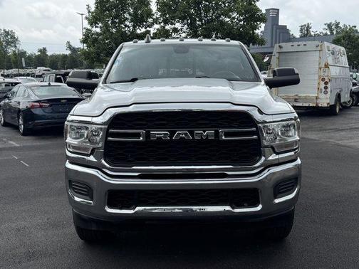 2022 RAM 2500 Tradesman Crew Cab 4x4 6'4' Box