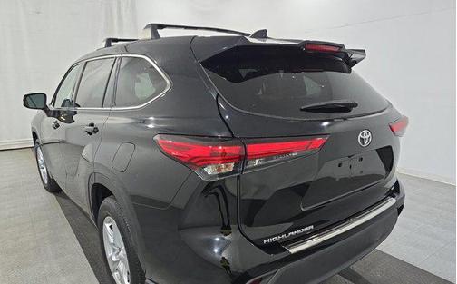 2020 Toyota Highlander LE