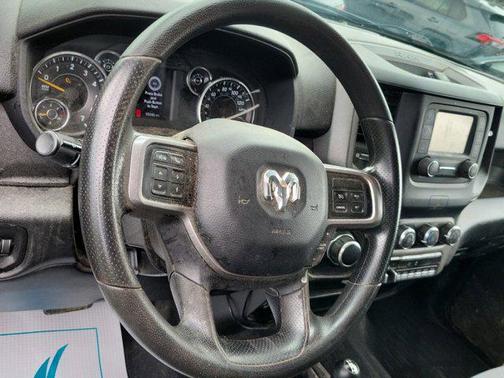 2019 RAM 2500 Tradesman Crew Cab 4x4 6'4' Box