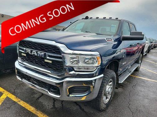 2019 RAM 2500 Tradesman Crew Cab 4x4 6'4' Box