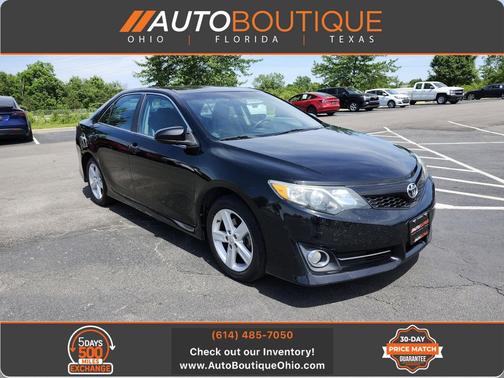 Attitude Black Metallic 2014 Toyota Camry SE