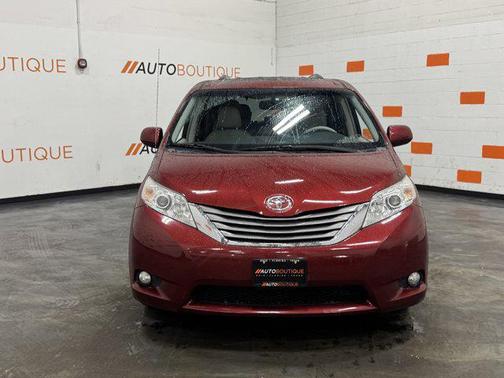 2011 Toyota Sienna XLE