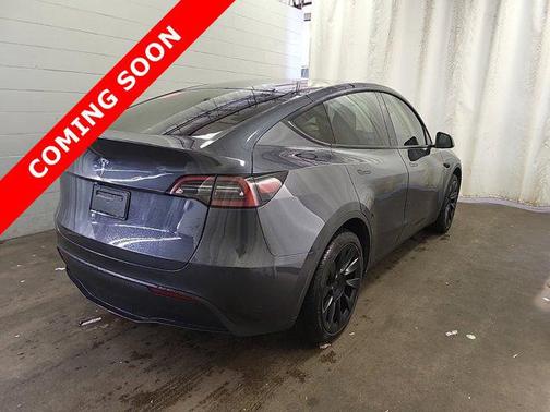 2023 Tesla Model Y RWD