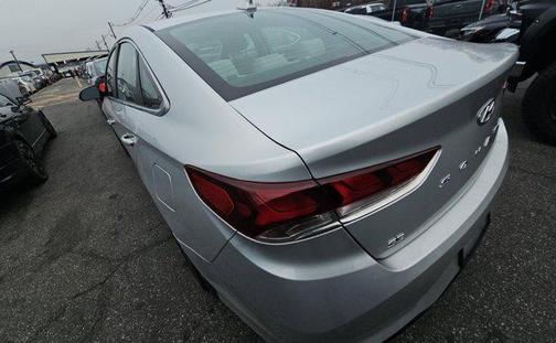 2018 Hyundai SONATA SE