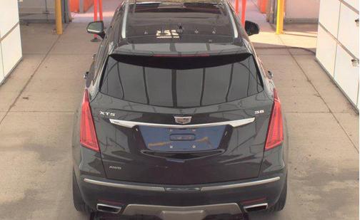 Gray 2017 Cadillac XT5 Platinum