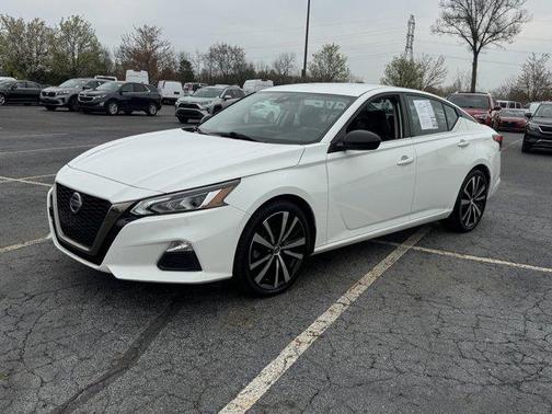 2021 Nissan Altima SR FWD