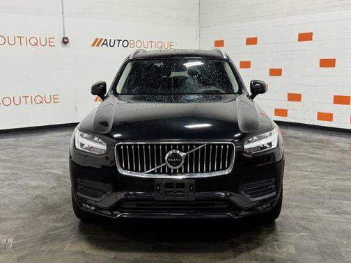 2021 Volvo XC90 T6 Momentum