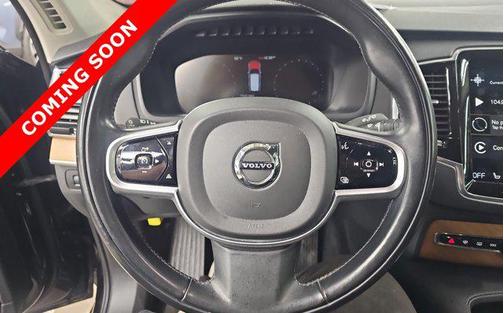 2021 Volvo XC90 T6 Momentum