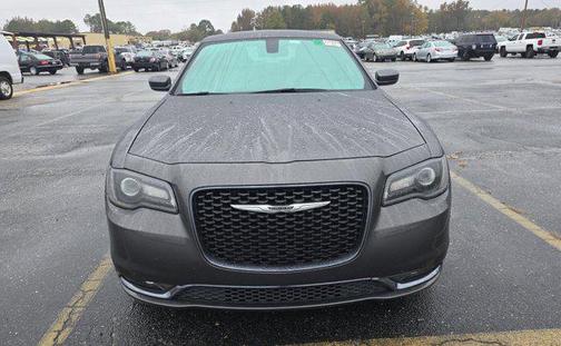 2018 Chrysler 300 S