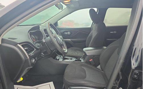2020 Jeep Cherokee Latitude