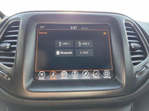 Granite Crystal Metallic Clearcoat 2017 Jeep New Compass Trailhawk