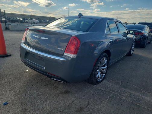 2018 Chrysler 300 Limited