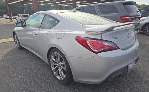 Santiago Silver Metallic 2016 Hyundai Genesis Coupe 3.8 Ultimate