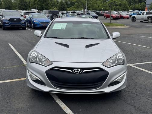 Santiago Silver Metallic 2016 Hyundai Genesis Coupe 3.8 Ultimate