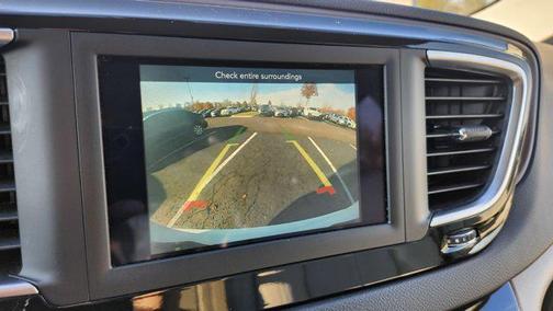 2021 Chrysler Voyager LXI