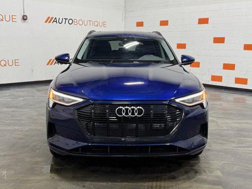 2021 Audi e-tron Premium Plus