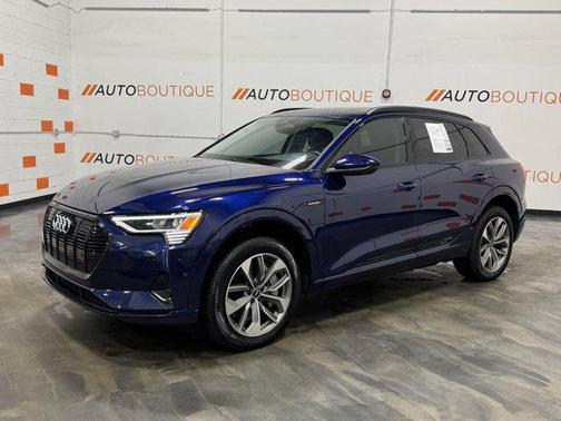 2021 Audi e-tron Premium Plus
