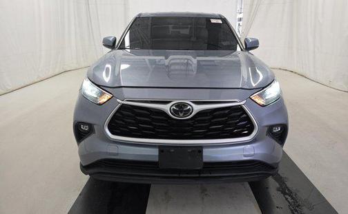 2020 Toyota Highlander LE