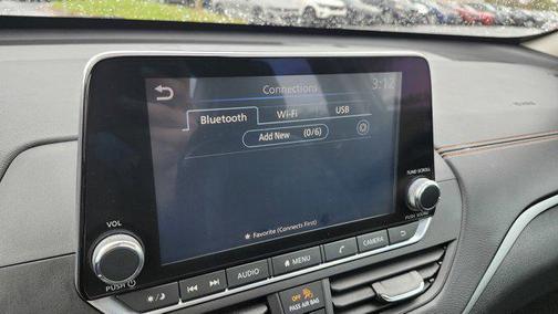 2021 Nissan Altima SR FWD