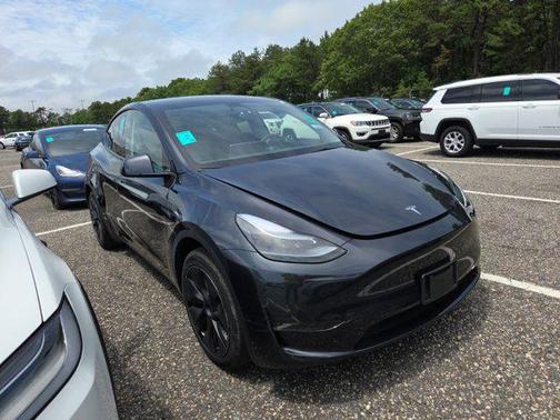 2025 Tesla Model Y Long Range Dual Motor All-Wheel Drive