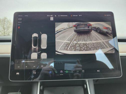 Pearl White Multi-Coat 2019 Tesla Model 3 Mid Range