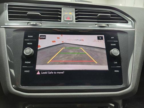 Pyrite Silver Metallic 2021 Volkswagen Tiguan 2.0T SE